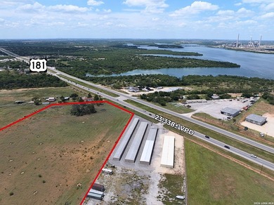 Exceptional opportunity to acquire three contiguous parcels - photo 4