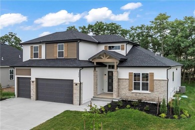 Prairie Lee Lake Home Sale Pending in Lees Summit Missouri