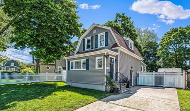 Welcome to this spacious and inviting Colonial in Freeport - photo 1
