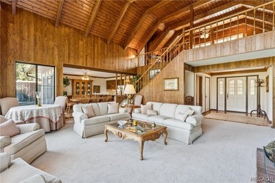 Welcome to this exceptional mountain retreat with one-of-a-kind - photo 7
