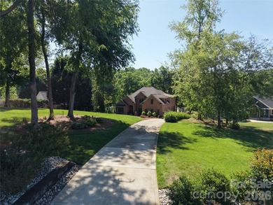 Welcome to 107 Nautilus Court in Troutman-a remarkable - photo 2