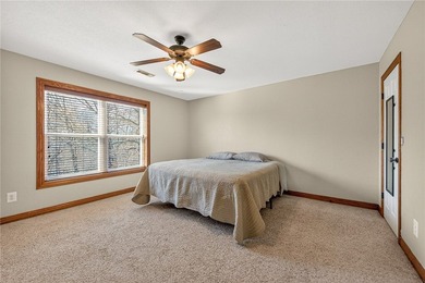 BELLA VISTA! DOUBLE LOTS! Welcome to 24 Kirby Dr., a stunning - photo 18