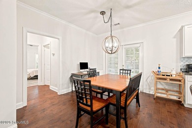 Nestled on a quiet street in the desirable mid-north area of St - photo 9