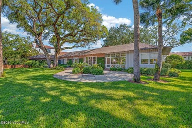 Sea Island ranch home located on 5th and walking distance to - photo 1