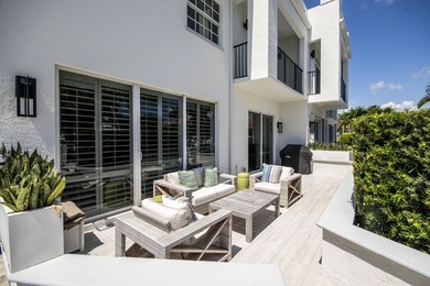 Spacious 3-bedroom, 3.5-bath waterfront townhome with a 57' x - photo 25