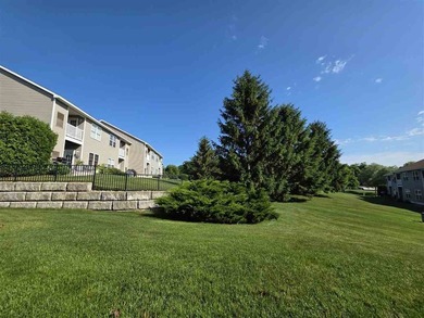 Enjoy convenient one-floor living in this recently renovated - photo 26