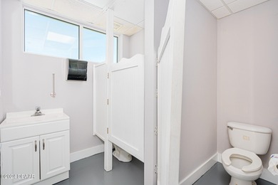 Best location in Ponce Inlet, right off A1A, with several - photo 31
