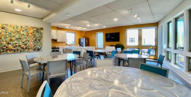 Lovely 1-bedroom condo in Bull City Commons Condominiums. Walk