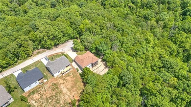 BELLA VISTA! DOUBLE LOTS! Welcome to 24 Kirby Dr., a stunning - photo 33