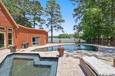 A rare opportunity to own nearly 7,000 square feet of luxury - photo 6