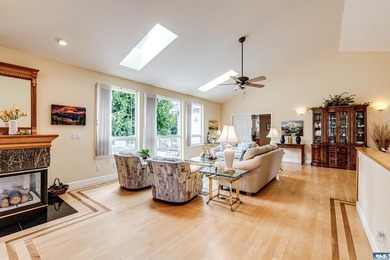 Impeccable One Owner Custom Home in Sunland! The grand entrance - photo 7
