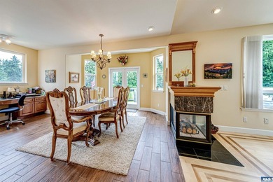 Impeccable One Owner Custom Home in Sunland! The grand entrance - photo 9