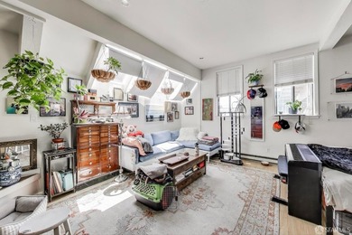 Truly a rare opportunity for this NEWLY painted 5 units 5 baths - photo 7