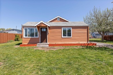 Crooked River Home For Sale in Prineville Oregon