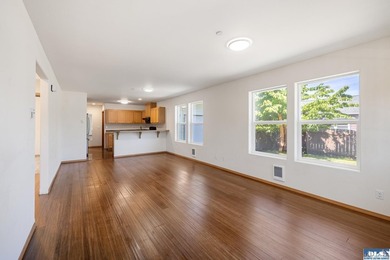 Welcome home to Peninsula Village, adjacent to Peninsula Golf - photo 3