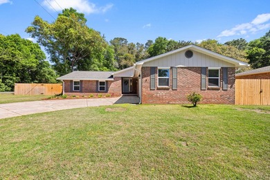 You've driven past a house like this. Maybe slowed down. Brick - photo 2