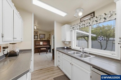 Accepted Offer with Contingencies. Stunning home on a cul-de-sac - photo 12