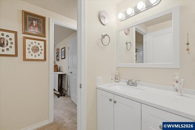 Accepted Offer with Contingencies. Stunning home on a cul-de-sac - photo 24