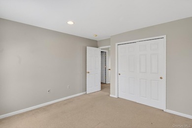 Welcome to Mansion Ridge, one of Orange County's premier gated - photo 32