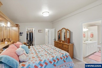 Accepted Offer with Contingencies. Stunning home on a cul-de-sac - photo 32