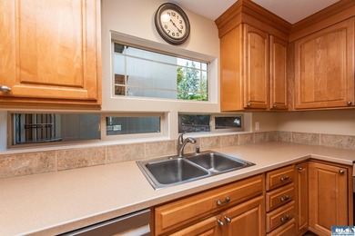 Welcome to this beautifully updated condo on desirable Hilltop - photo 6
