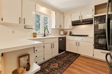 Come check out one level living in West Irondequoit at its - photo 5