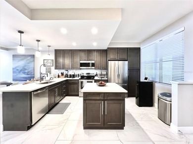 Welcome to the luxurious Siena condos neighboring the - photo 10