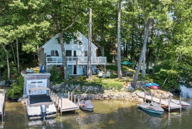 Lake Winnisquam Home For Sale in Meredith New Hampshire