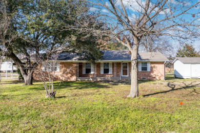 Prime location with endless possibilities! - photo 2