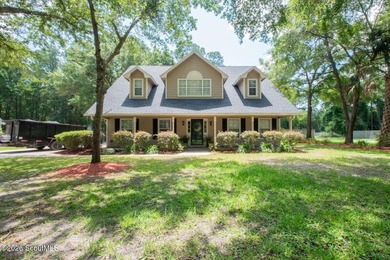 This spacious 5-bedroom, 3-bath home has been freshly painted - photo 2