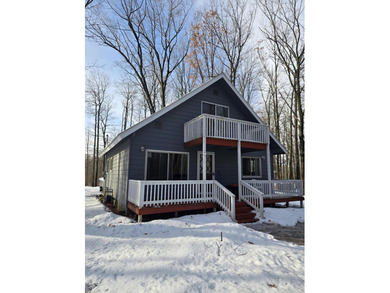 (private lake, pond, creek) Home For Sale in Farwell Michigan