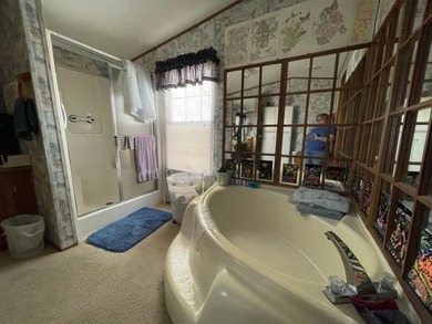 Quaint 3 bedroom/2 bath singlewide mobile home that sits on a 1 - photo 12