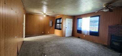 This 4-bedroom, 2-bath home located on a small cul-de-sac offers - photo 12