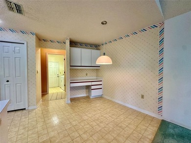 Under contract-accepting backup offers. HUGE PRICE REDUCTION! - photo 14