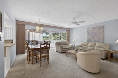 Welcome to your tranquil Florida retreat! This light-filled - photo 14