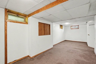 Welcome to this updated Rambler home located just minutes away - photo 18