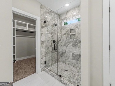 Step into modern elegance in this stunning newly built stepless - photo 19