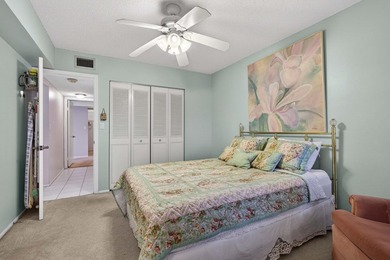 Welcome to your tranquil Florida retreat! This light-filled - photo 20