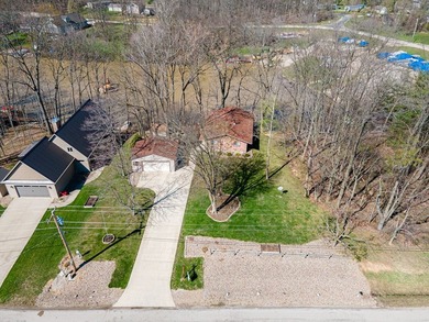 This beautiful, nearly 3,000 square foot cottage-style lakefront - photo 21