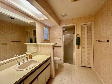 Under contract-accepting backup offers. HUGE PRICE REDUCTION! - photo 22