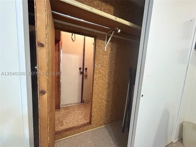BEAUTIFUL HOME IN PARK CITY READY FOR IMMEDIATE OCCUPANCY. YOUR - photo 23