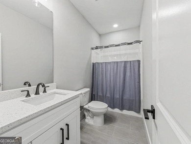 Step into modern elegance in this stunning newly built stepless - photo 26