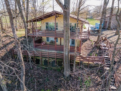 This beautiful, nearly 3,000 square foot cottage-style lakefront - photo 26