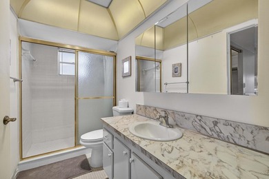 Welcome to your tranquil Florida retreat! This light-filled - photo 26