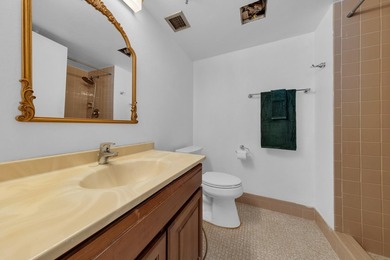 WELCOME HOME TO THIS CHARMING 2 BEDROOM, 2 BATH CONDO WITH - photo 27