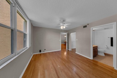 WELCOME HOME TO THIS CHARMING 2 BEDROOM, 2 BATH CONDO WITH - photo 28