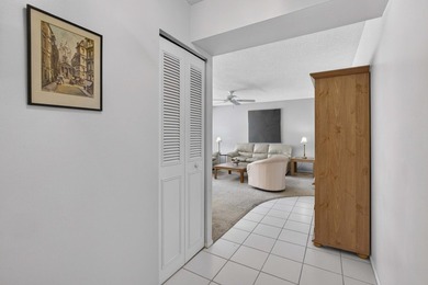 Welcome to your tranquil Florida retreat! This light-filled - photo 31
