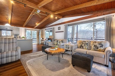 This beautiful, nearly 3,000 square foot cottage-style lakefront - photo 34