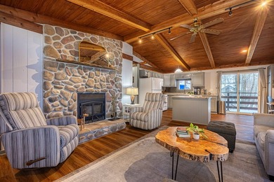 This beautiful, nearly 3,000 square foot cottage-style lakefront - photo 35