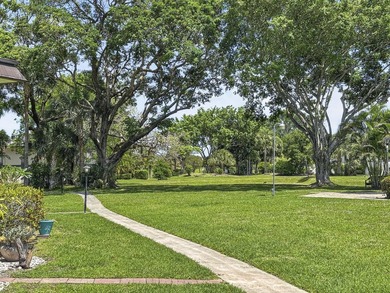 Welcome to your tranquil Florida retreat! This light-filled - photo 39